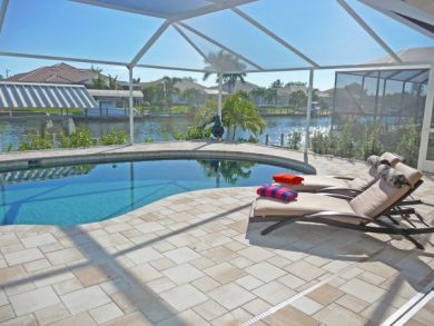 Stunning Cape Four Bedroom Villas with Pool for $1700 a Week
